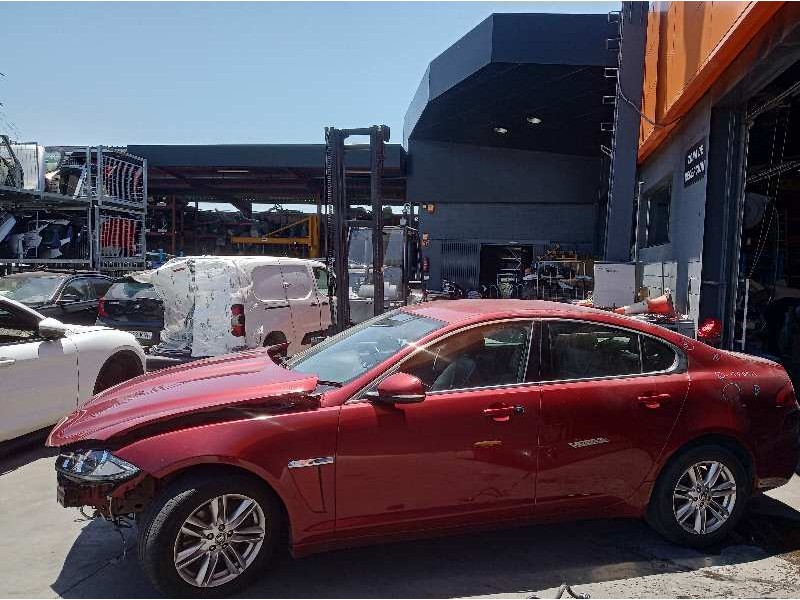 jaguar xf del año 2012