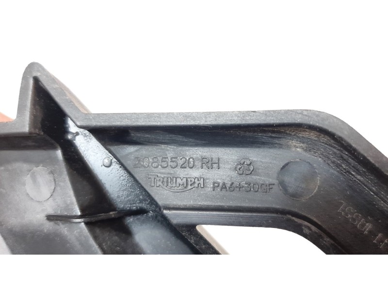Recambio de moldura para triumph tiger 800 tiger 800 xca referencia OEM IAM T2085520  