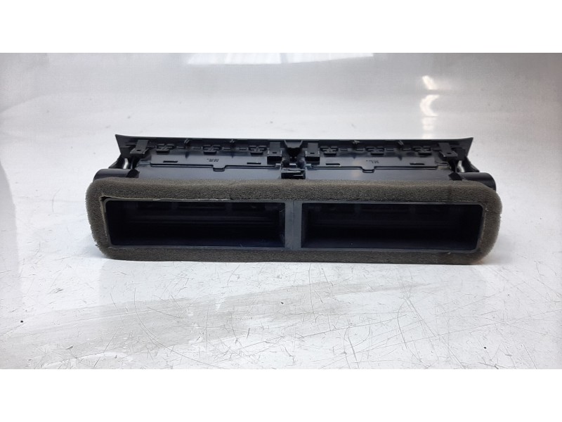 Recambio de aireador central para volkswagen t-cross 1.0 tsi referencia OEM IAM 2GM819728BQVN  