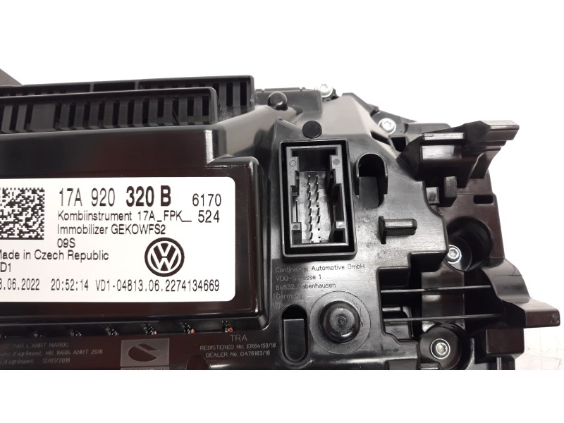 Recambio de cuadro instrumentos para volkswagen t-roc 1.5 16v tsi act referencia OEM IAM 17A920320B A3C0791740101 