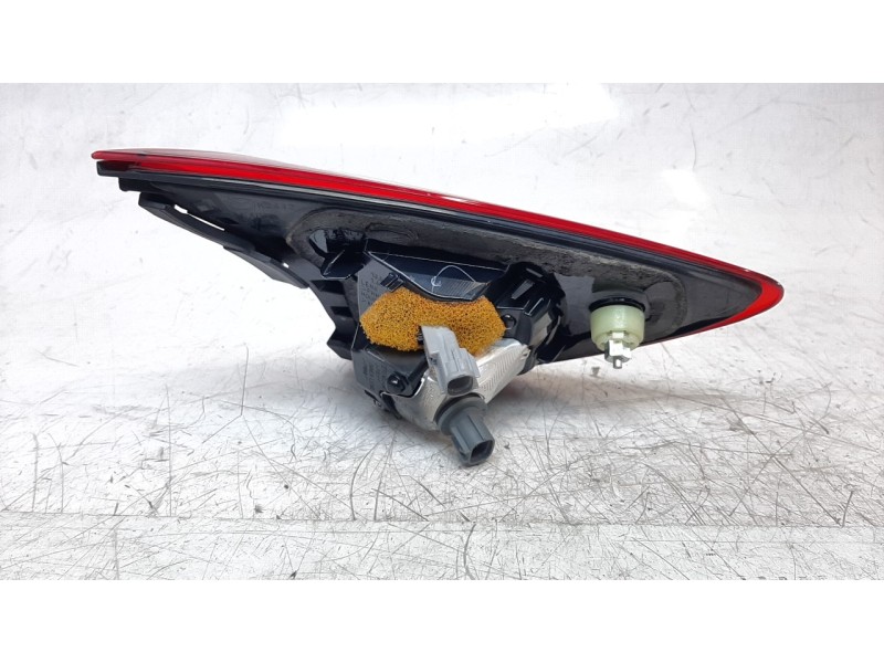 Recambio de piloto trasero derecho interior para mazda cx-5 luxury 2wd referencia OEM IAM KA0G513F0  