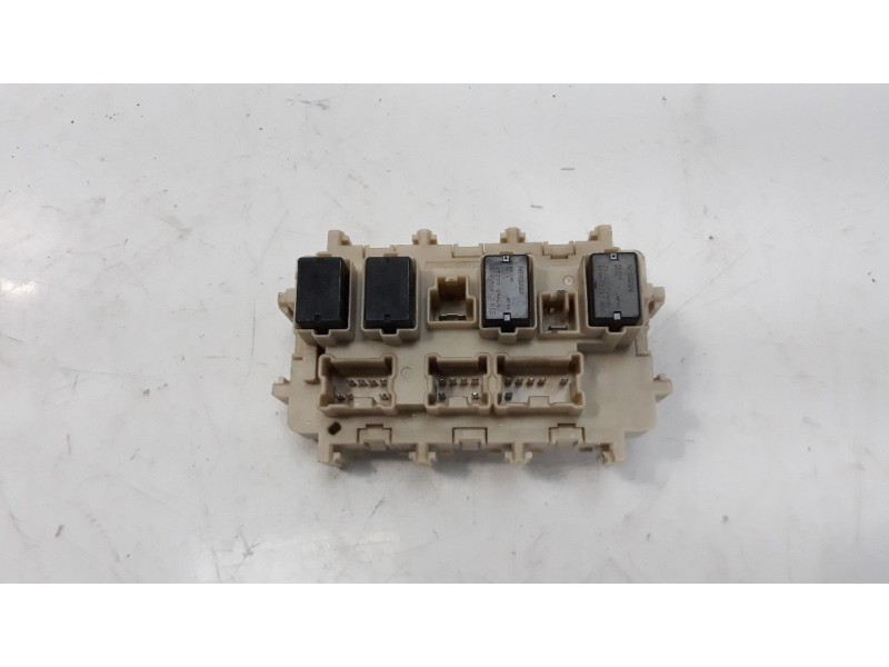 Recambio de caja reles / fusibles para nissan x-trail (t32) 1.6 dci turbodiesel cat referencia OEM IAM   