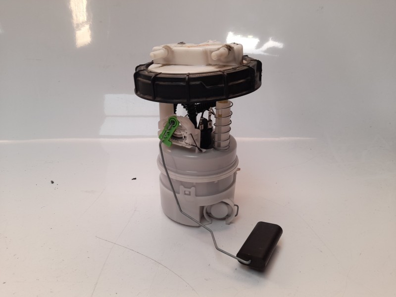 Recambio de bomba combustible para renault captur zen referencia OEM IAM 170114543R  