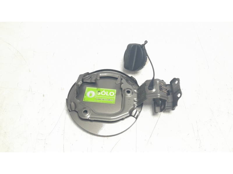 Recambio de tapa exterior combustible para toyota rav 4 referencia OEM IAM 7735042090  