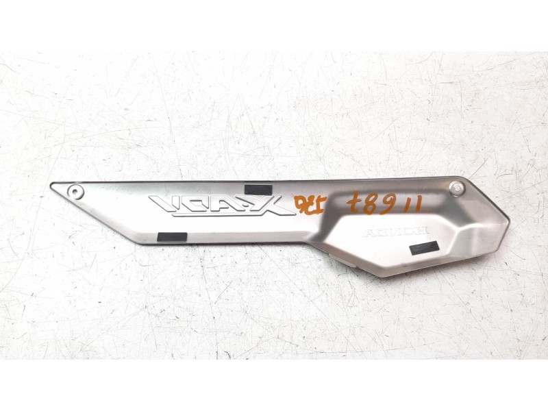 Recambio de moldura para honda x-adv referencia OEM IAM 64555MKHD00  