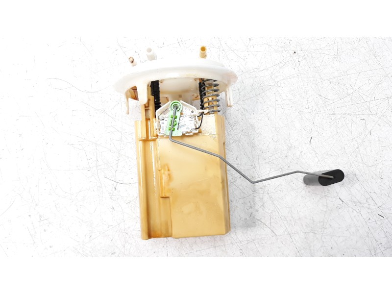 Recambio de bomba combustible para peugeot 508 sw 1.6 e-hdi fap referencia OEM IAM 09731409901  