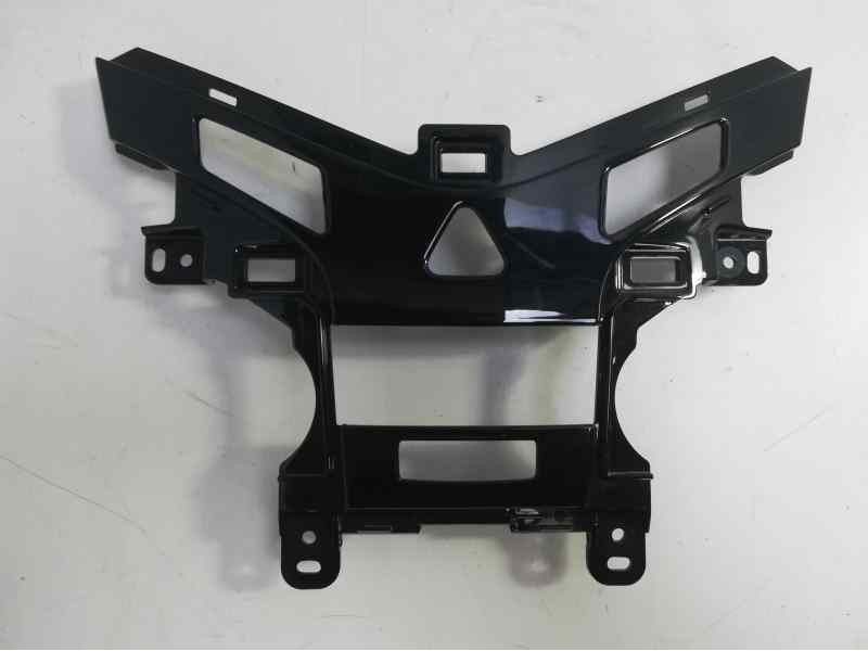 Recambio de moldura para chevrolet cruze lt referencia OEM IAM 96946547  