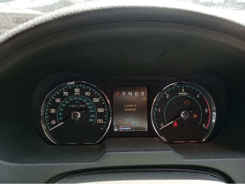 jaguar xf del año 2012