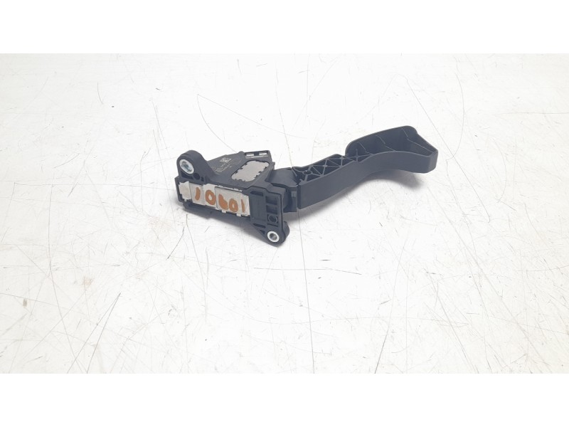 Recambio de potenciometro pedal para toyota rav 4 referencia OEM IAM 781100W040  