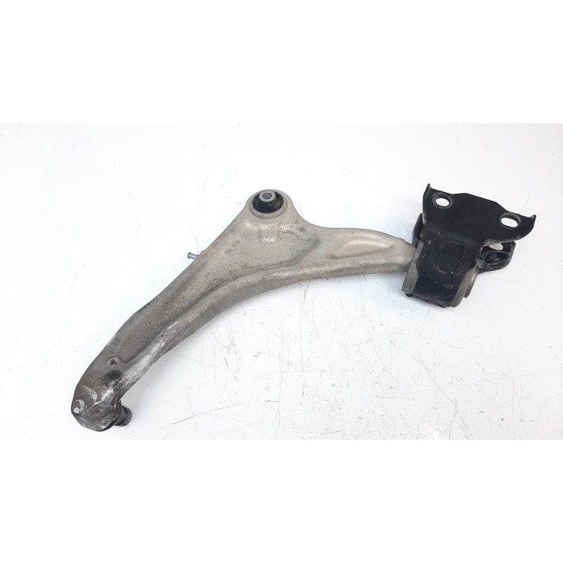 Recambio de brazo suspension inferior delantero izquierdo para land rover evoque 2.0 ed4 cat referencia OEM IAM BJ323A052  