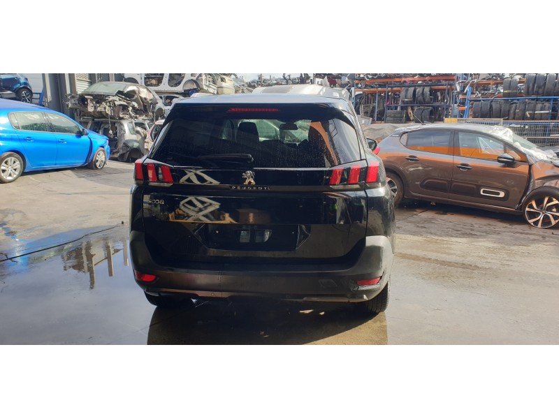 peugeot 5008 del año 2017