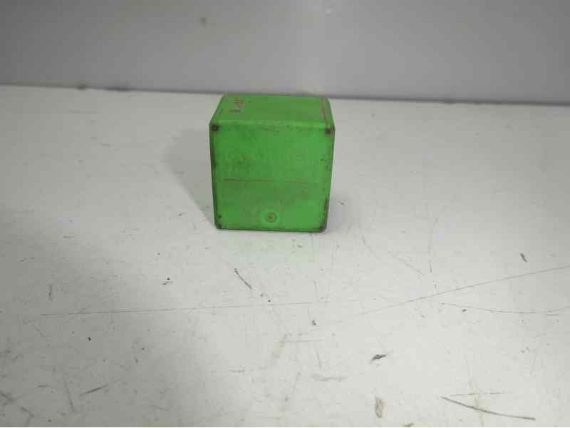 Recambio de rele para peugeot 306 break referencia OEM IAM 94001050  