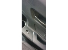 MANDO ELEVALUNAS TRASERO DERECHO 84810F4020 