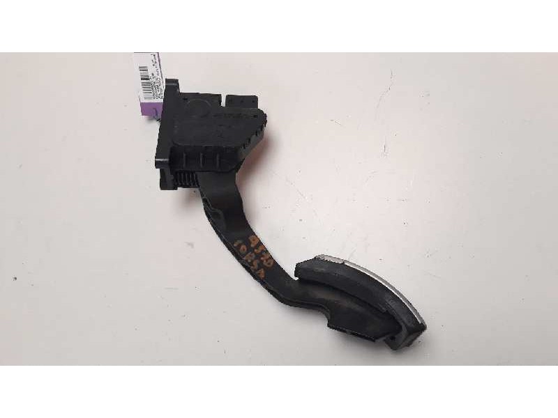 Recambio de potenciometro pedal para opel corsa d gsi referencia OEM IAM 55702020  
