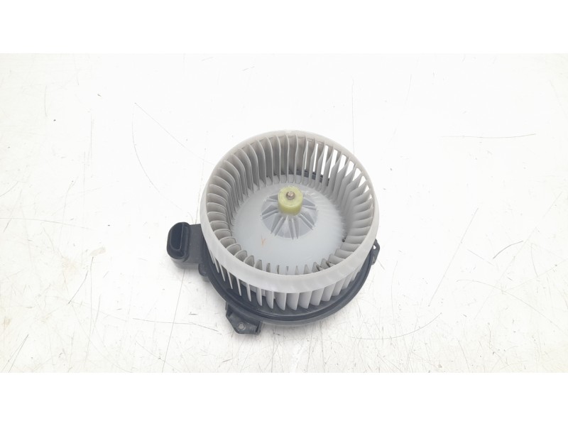 Recambio de ventilador calefaccion para toyota rav 4 referencia OEM IAM 2727008105  
