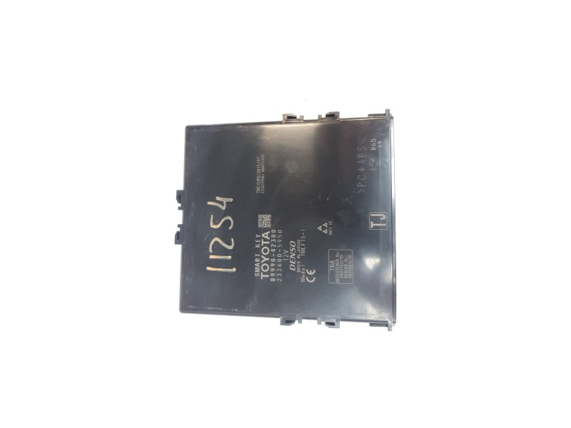 Recambio de modulo electronico para toyota rav4 hybrid 4x2 advance referencia OEM IAM 8999042300  