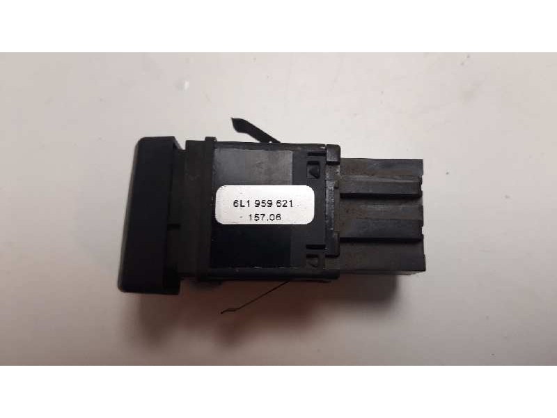 Recambio de interruptor para seat ibiza (6l1) hit referencia OEM IAM 6L1959621  