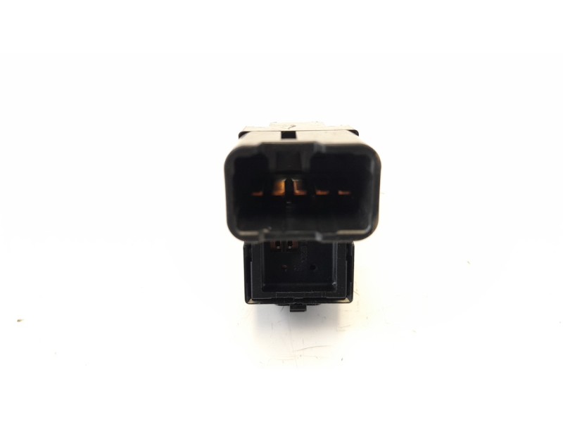 Recambio de mando elevalunas trasero derecho para mitsubishi eclipse cross motion 2wd referencia OEM IAM 8608A320  