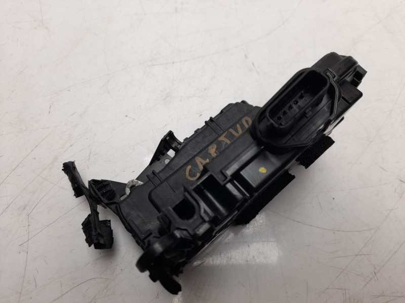 Recambio de cerradura puerta delantera derecha para renault captur zen referencia OEM IAM 805022764R CRDREN2764 