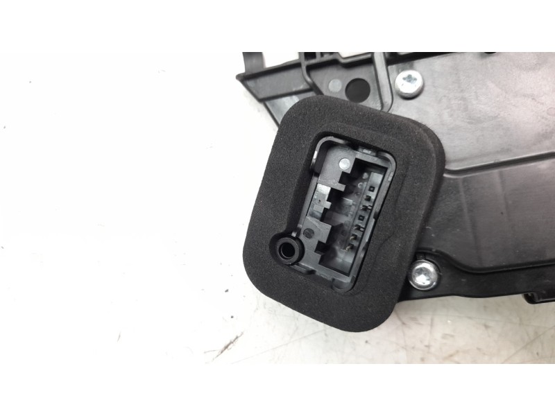 Recambio de cerradura puerta delantera izquierda para volkswagen t-cross 1.0 tsi referencia OEM IAM 10B837015  