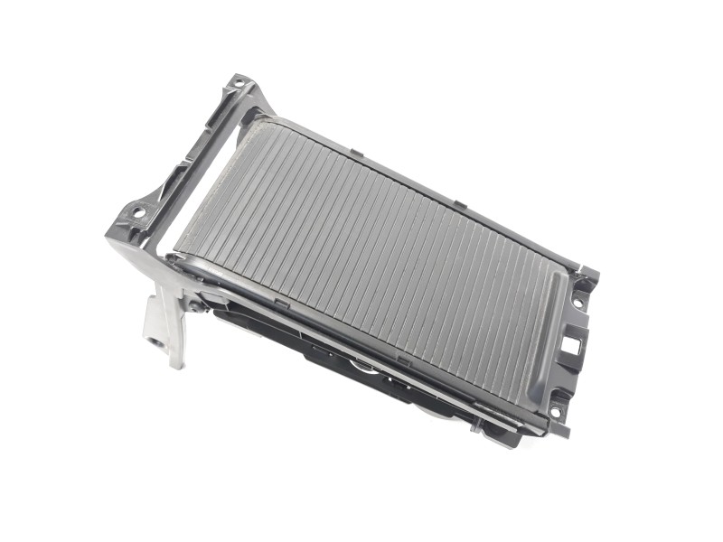 Recambio de moldura para volvo v40 kinetic referencia OEM IAM 08632777  