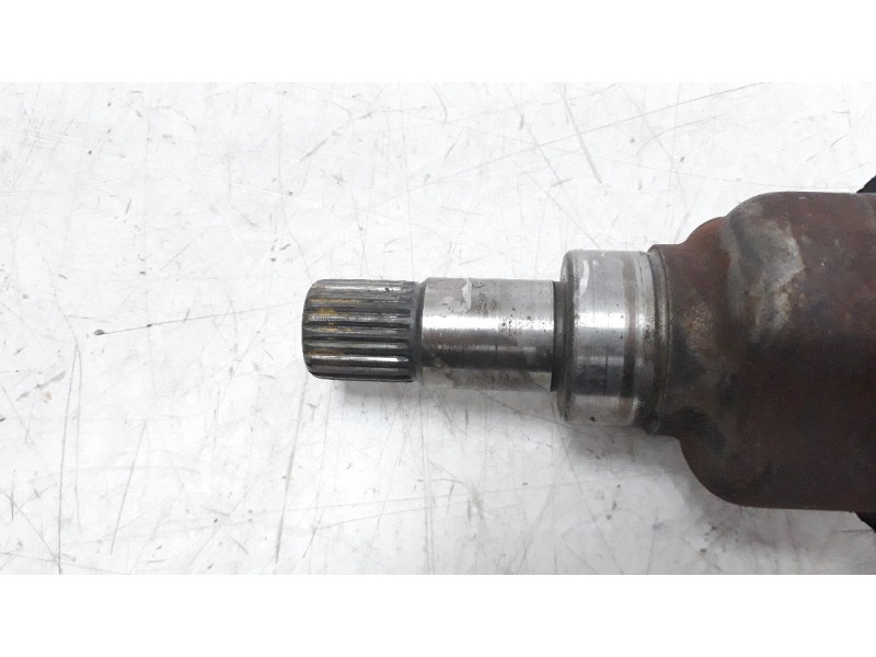 Recambio de transmision delantera izquierda para peugeot 208 1.2 12v e-vti referencia OEM IAM 9803959580 P1498 