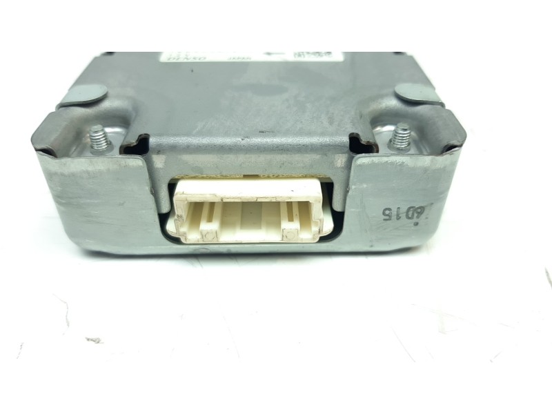 Recambio de modulo electronico para toyota rav4 hybrid 4x2 advance referencia OEM IAM 8657242051  