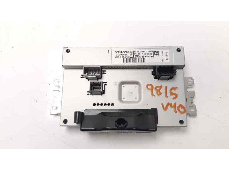 Recambio de pantalla multifuncion para volvo v40 kinetic referencia OEM IAM 7609502009  