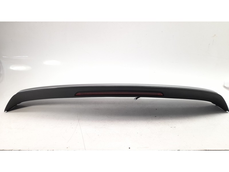 Recambio de aleron trasero para volkswagen t-roc 1.5 16v tsi act referencia OEM IAM 2GA827933G  