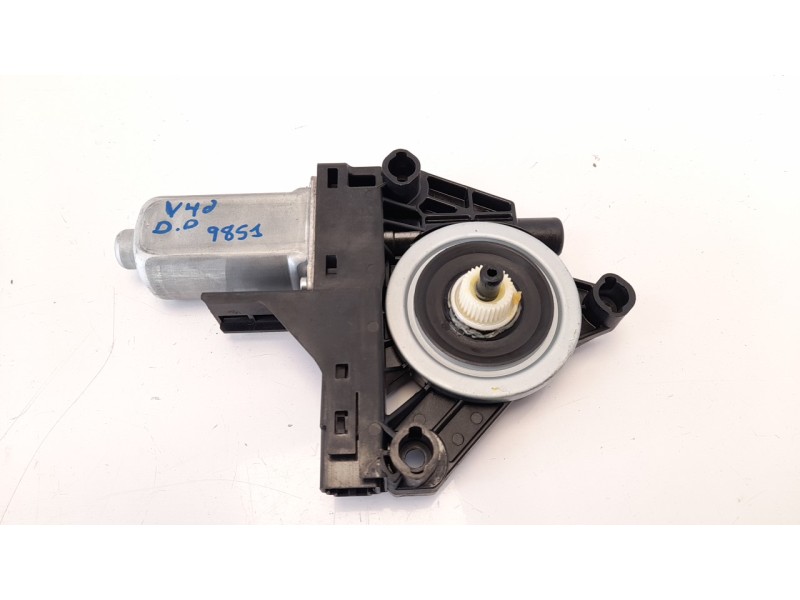 Recambio de motor elevalunas delantero derecho para volvo v40 kinetic referencia OEM IAM 966269103  