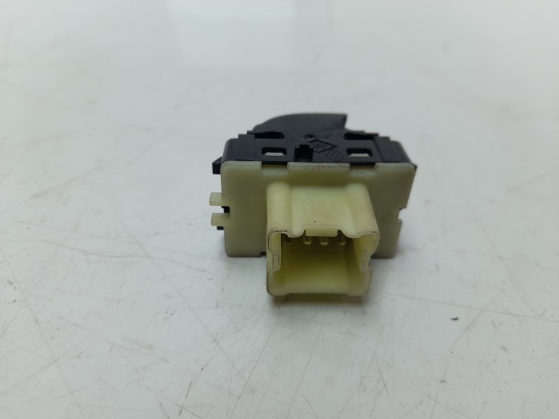 Recambio de mando elevalunas delantero derecho para renault captur zen referencia OEM IAM 254218614R IAF930017HQ EWSRE069