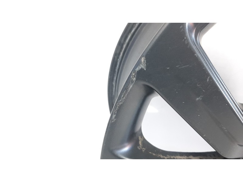 Recambio de llanta para land rover discovery sport 2.0 td4 cat referencia OEM IAM LR073266  
