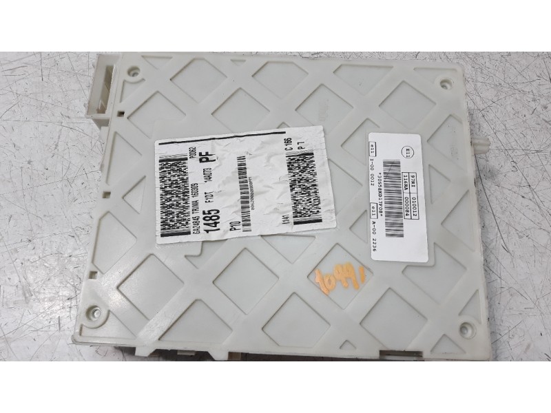 Recambio de caja reles / fusibles para ford kuga (cbs) 2.0 tdci cat referencia OEM IAM F1D114A073PF  
