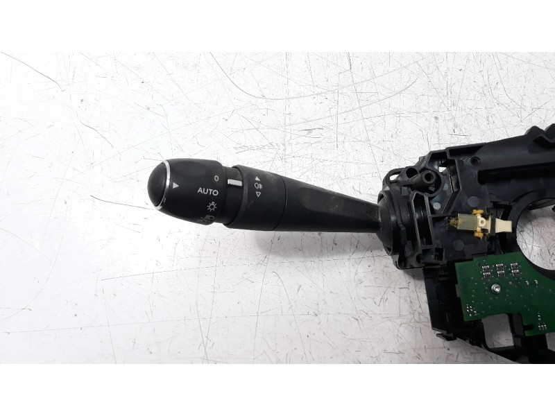 Recambio de mando multifuncion para peugeot 508 sw 1.6 e-hdi fap referencia OEM IAM 98000243ZD  