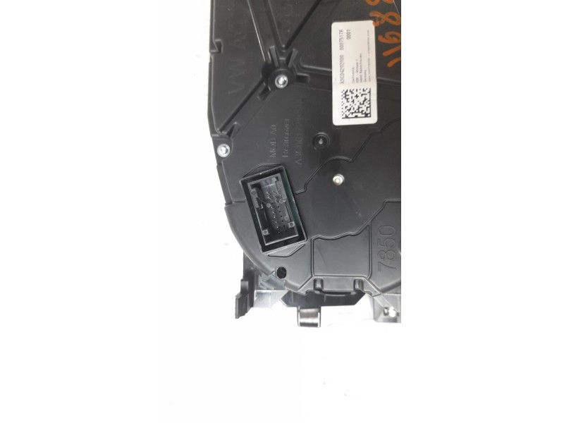 Recambio de cuadro instrumentos para volkswagen t-cross 1.0 tsi referencia OEM IAM 2G0920740J  