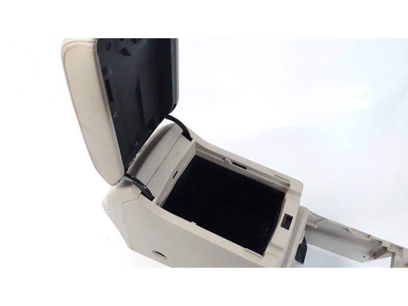 Recambio de apoyabrazos central para subaru outback (b15) 2.5 cat referencia OEM IAM 921336AL21A  