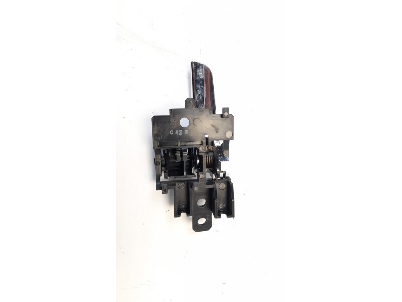 Recambio de maneta interior delantera derecha para mitsubishi eclipse cross motion 2wd referencia OEM IAM 5716A702XA  