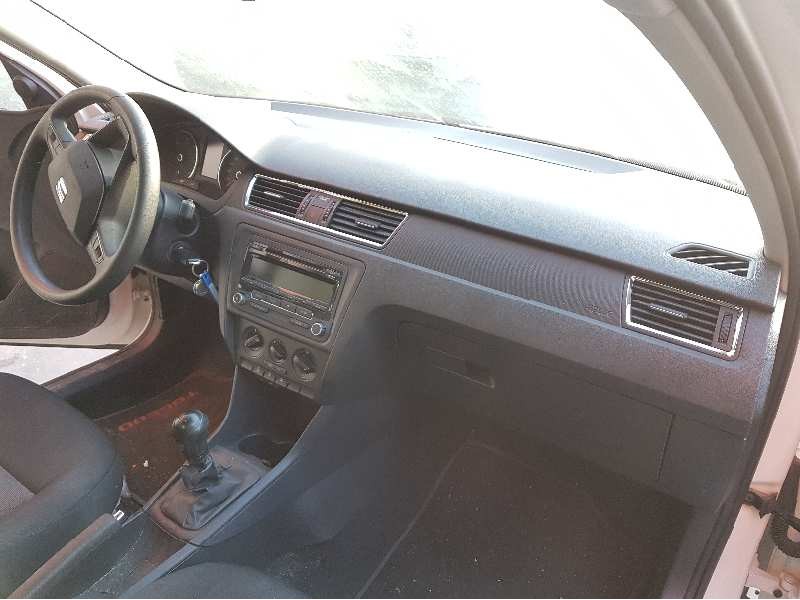 seat toledo (kg3) del año 2015