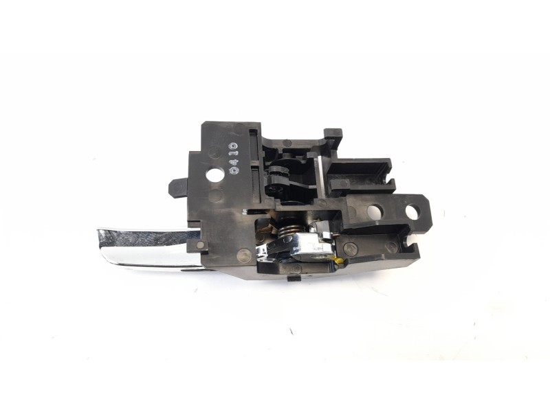 Recambio de maneta interior delantera izquierda para mitsubishi eclipse cross motion 2wd referencia OEM IAM 5716A701XA  