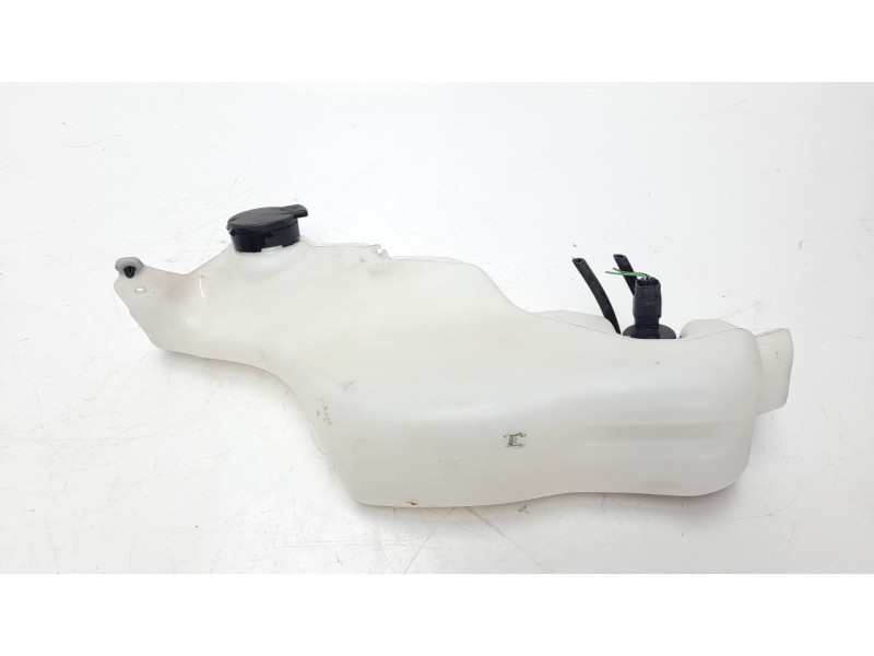 Recambio de deposito limpia para dacia dokker ambiance referencia OEM IAM 289106925R  