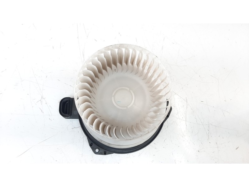 Recambio de ventilador calefaccion para toyota rav4 hybrid 4x2 advance referencia OEM IAM 8710358080  