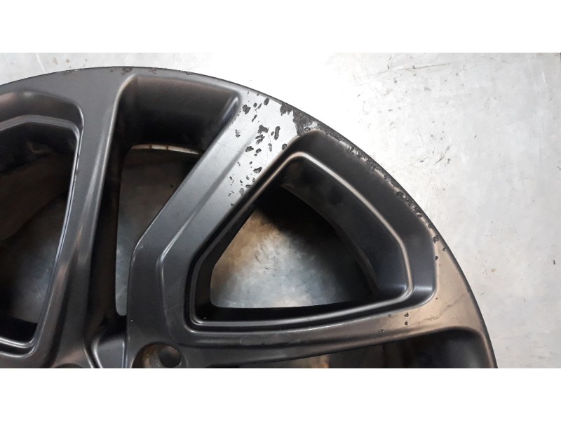 Recambio de llanta para land rover discovery sport 2.0 td4 cat referencia OEM IAM LR073266  