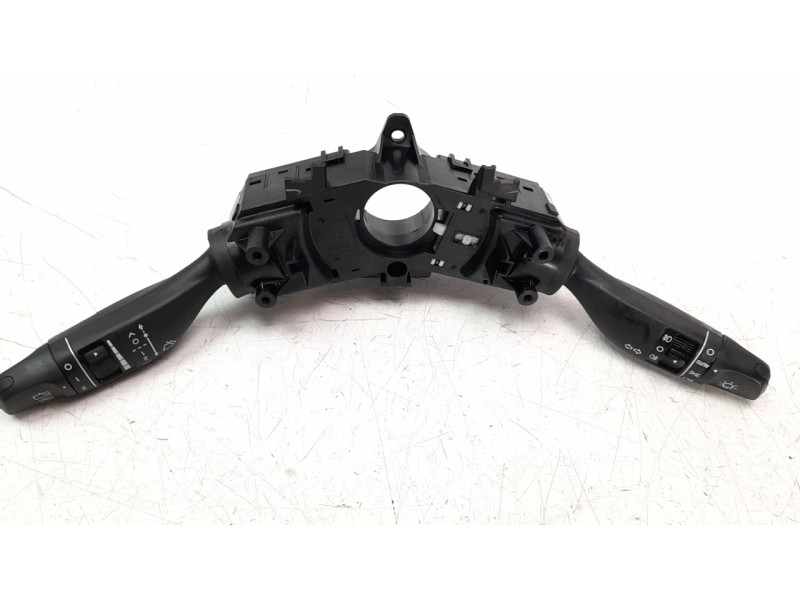 Recambio de mando multifuncion para hyundai tucson 1.6 crdi cat referencia OEM IAM 93403D3952  