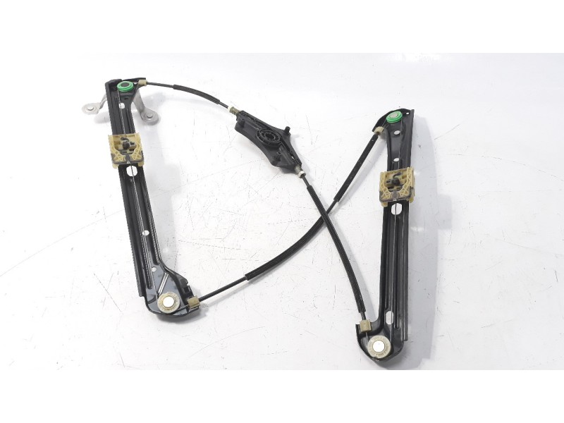 Recambio de elevalunas delantero derecho para volkswagen golf vii lim. 1.6 tdi dpf referencia OEM IAM 5G4837462F 106236215 