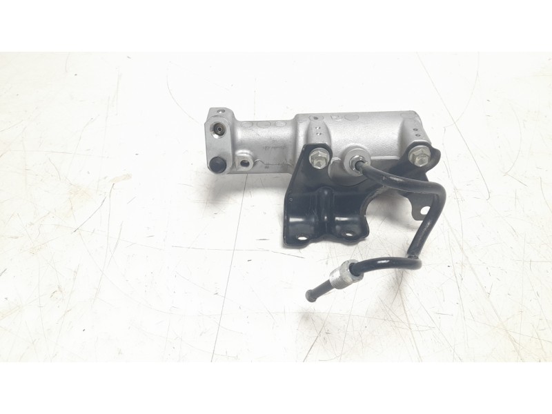 Recambio de bomba freno para toyota rav 4 referencia OEM IAM 4727047030  