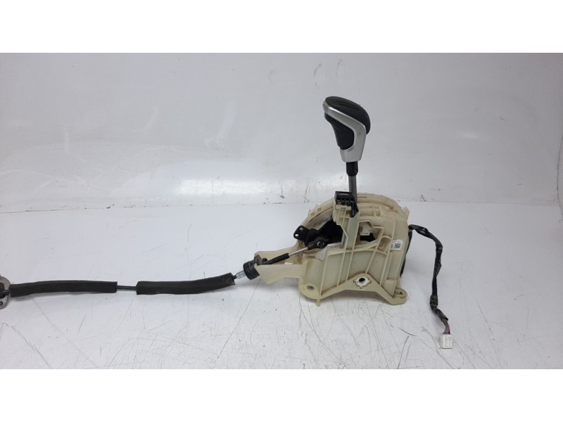 Recambio de palanca cambio para mitsubishi eclipse cross motion 2wd referencia OEM IAM 2400A551  