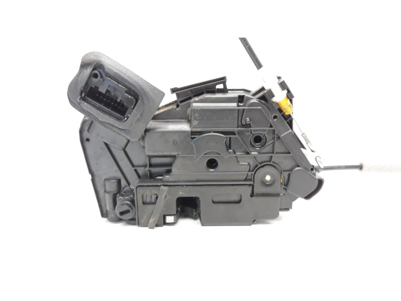 Recambio de cerradura puerta trasera izquierda para volkswagen polo (6c1) 1.2 tsi referencia OEM IAM 6R4839015A  