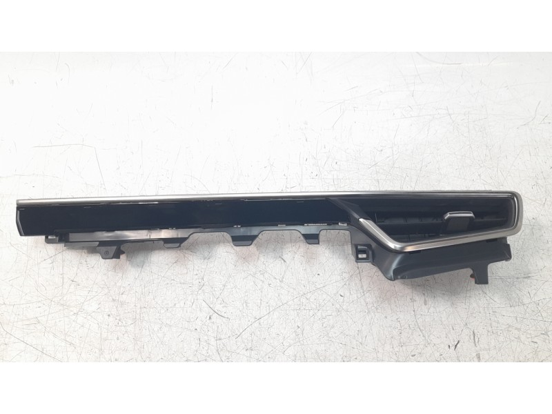 Recambio de rejilla aireadora para toyota corolla (e21) referencia OEM IAM 5566002510  