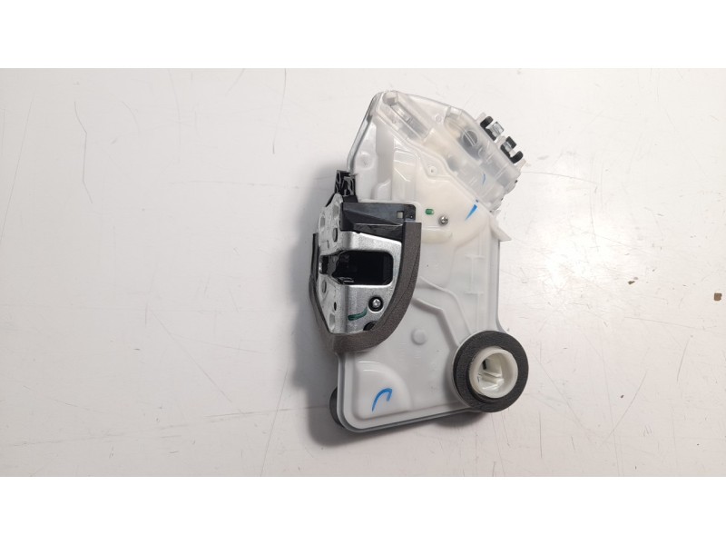Recambio de cerradura puerta delantera derecha para honda civic lim.5 (fk) 1.5 sport plus referencia OEM IAM 41113022650 72111TB