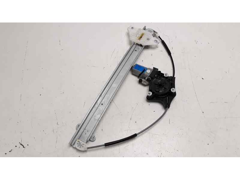 Recambio de elevalunas delantero derecho para hyundai i10 1.2 cat referencia OEM IAM 82402B4110  